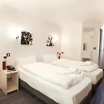 L'amandier 3* Ναντέρ