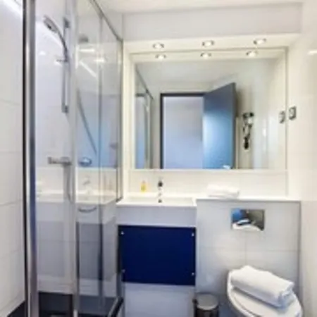 Hotell L'amandier Nanterre