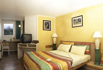L'amandier Szálloda 3*