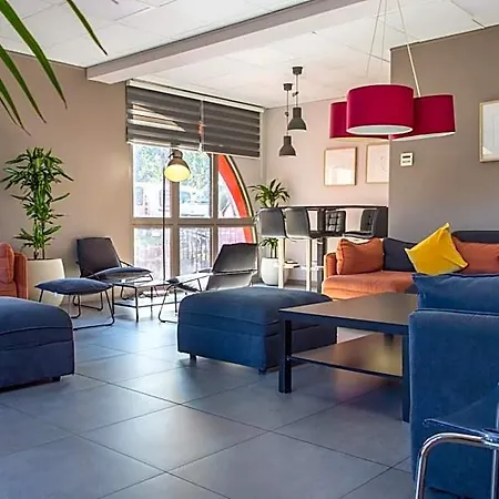 Hotell L'amandier Nanterre