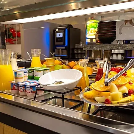 L'amandier Hotell Nanterre