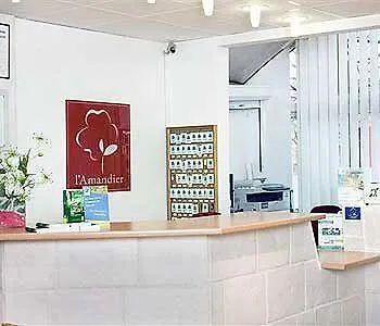 L'amandier 3* Nanterre