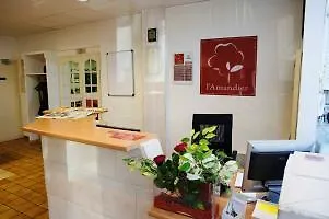 Hotel L'amandier Nanterre