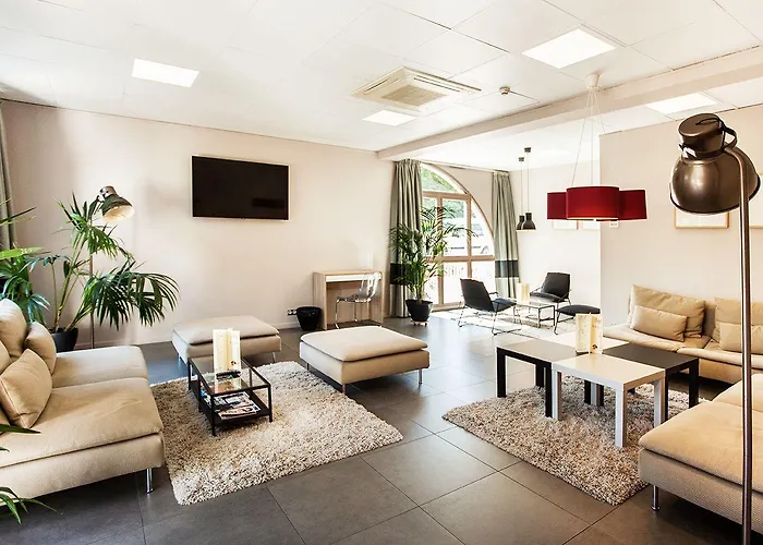 L'amandier Nanterre
