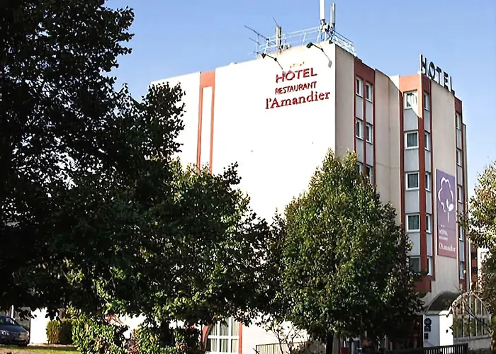 Hotel L'amandier 3*